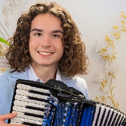 Accordionist 's Gravendeel  (NL) Classical Jazz Accordion by Jamiro