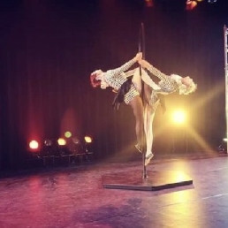 Duo Lollipop Acrobatics Act