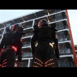 Cyber Led Robot Duo op stelten