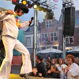 Singer (male) Lemmer  (NL) The Elvis Show