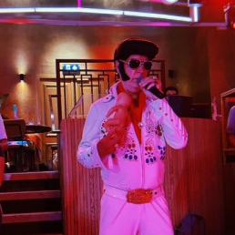 Elvis impersonator/act/singer/tribute/