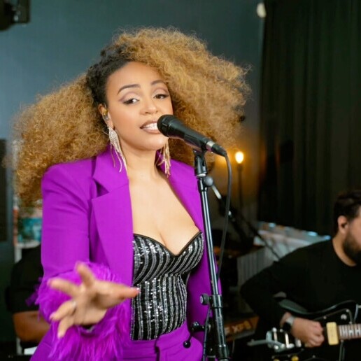 Singer (female) Rotterdam  (NL) Natalia Santos