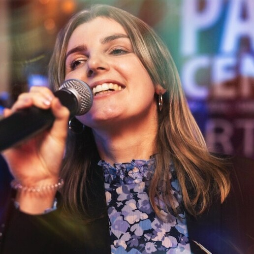 Band Ridderkerk  (NL) Party Central Coverband met Dj