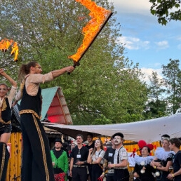 Vuurshow op stelten - Vurige Hoogte