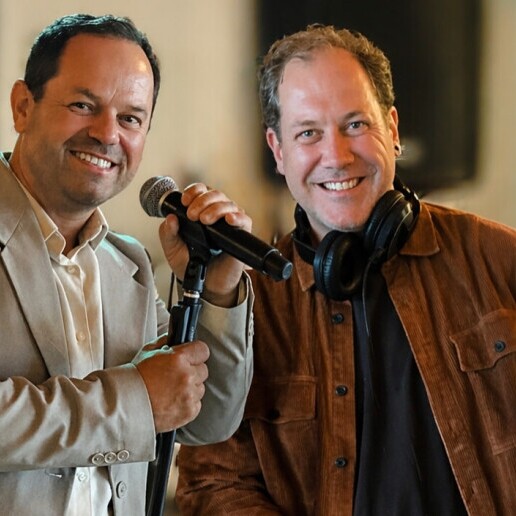 Drive-in show Capelle aan den IJssel  (NL) Zanger Andy en DJ Mike Ista