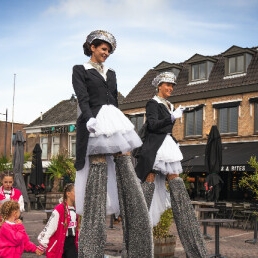 Parade steltlopers (dirigent outfit)