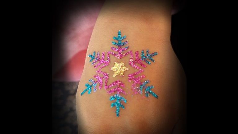 Glittertattoos by Hebbespartyschmink