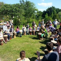 Hiparikaan Djembe  workshop's op loatie