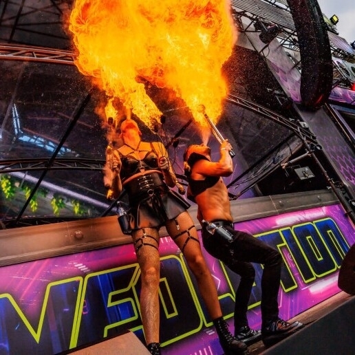Stage Vuurshow - Vuurspuwen
