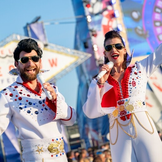 Actor Waalwijk  (NL) Stilt Act -Las Vegas Elvis Stiltwalkers