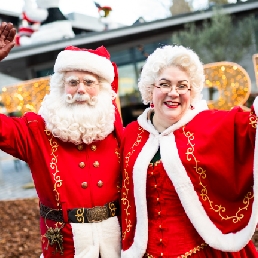 Zingende Kerstman en Kerstvrouw