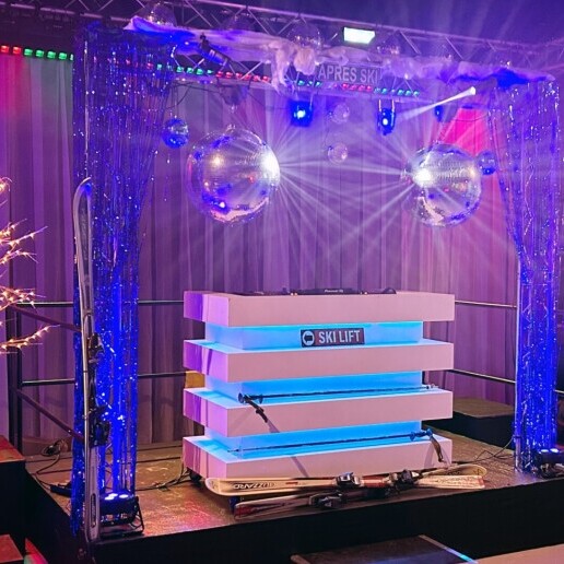 Drive-in show Alphen aan den Rijn  (NL) Après-Ski & Foute Hits - DJ Disco Party