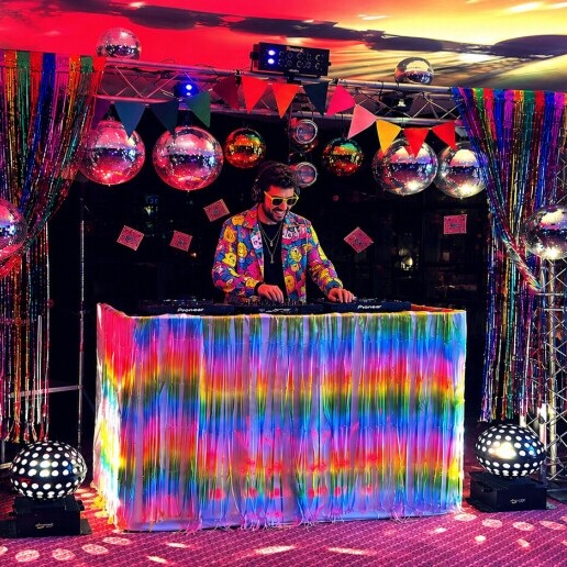 Drive-in show Alphen aan den Rijn  (NL) FOUTE DJ Disco Party XL - 100% Feest