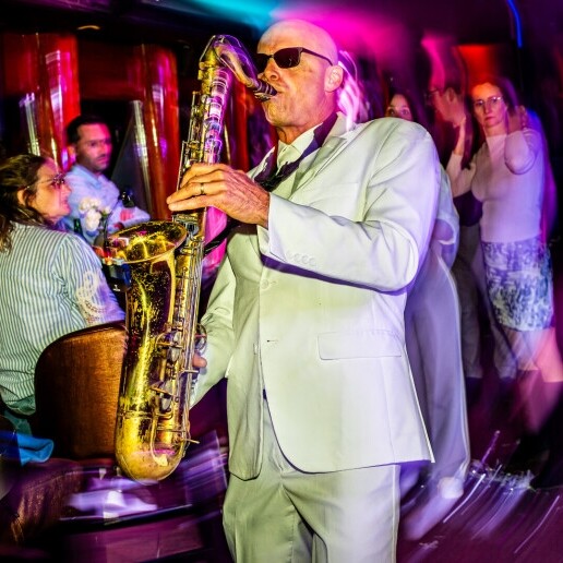 Saxophonist Amsterdam  (NL) Dj en Sax - Ducko en Tal