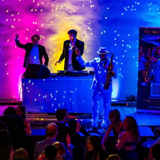 Saxophonist Amsterdam  (NL) Saxophonist Tal for Student Party