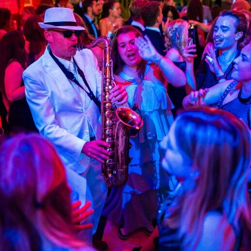 Saxofonist Amsterdam  (NL) Saxofonist Tal voor Studentenfeest