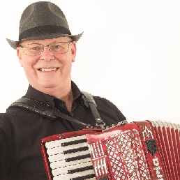 Accordionist Alkmaar  (NL) Amsterdam Evening