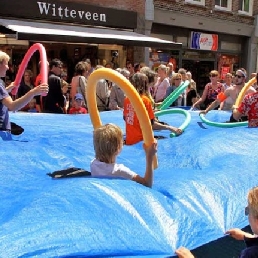 Kindervoorstelling Wageningen  (NL) Het Mobiele Zwembad: Straattheater