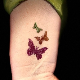 Puur Kindervermaak: Glitter Tattoos