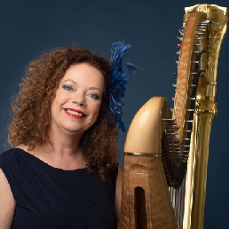 Harpist Rijswijk  (Zuid Holland)(NL) Carla Bos, harpist