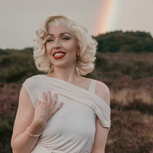 Singer (female) Zaandam  (NL) Marilyn Monroe 1 lied