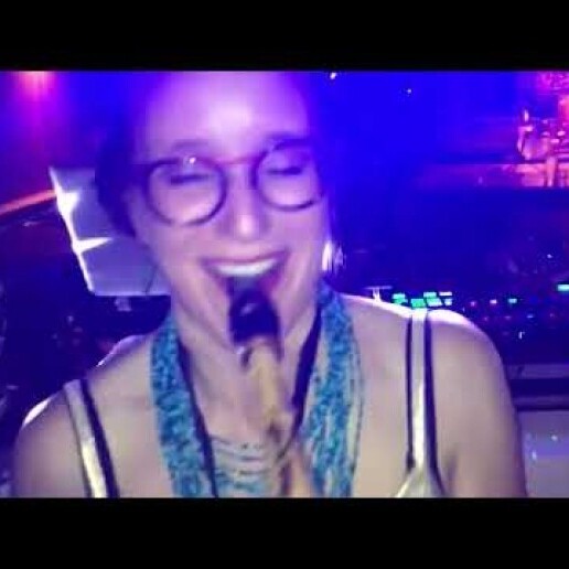 Saxophonist Zwolle  (NL) Saxophonist 'Femme du Sax' with the DJ