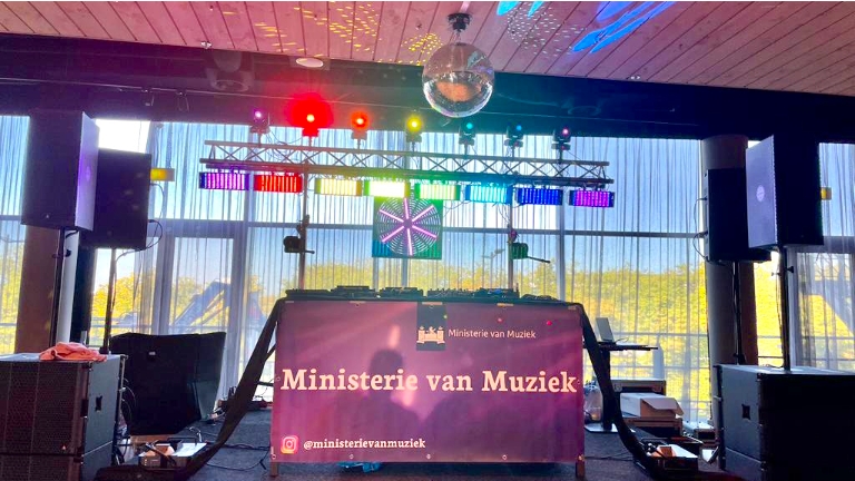 Ministerie van Muziek: Complete DJ Show