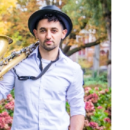 Miguel Sucasas Saxophonist