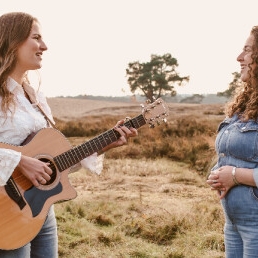 Live muziek door Mindel & Sabien
