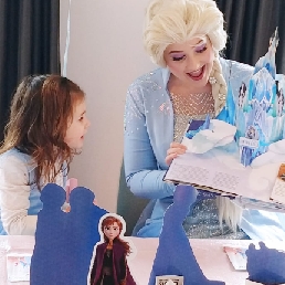 Enchanting event with Queen Elsa