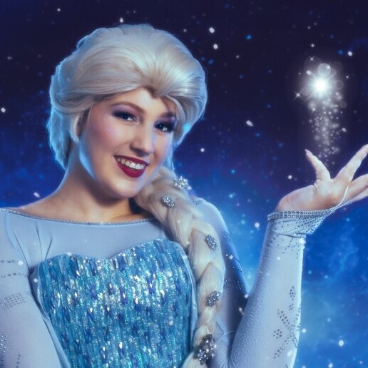Character/Mascott Wageningen  (NL) Event featuring Elsa from Frozen