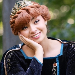 Enchanting event with Princess Anna