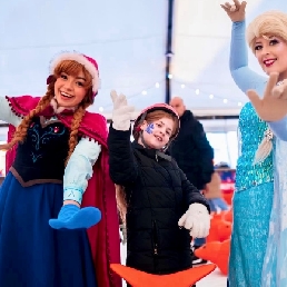 Frozen show with Anna, Elsa and Kristoff