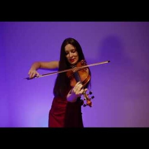 Violinist Bree  (BE) Violin Music: Live Looping