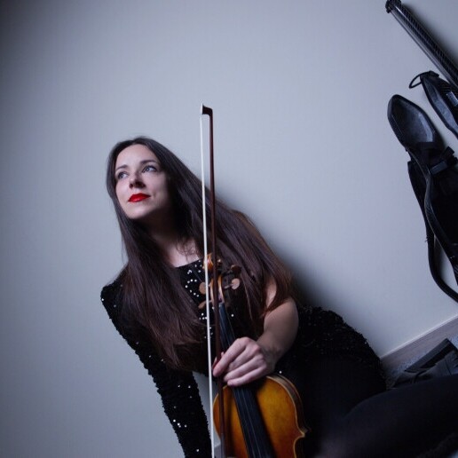 Violinist Bree  (BE) Violin music: Popular covers