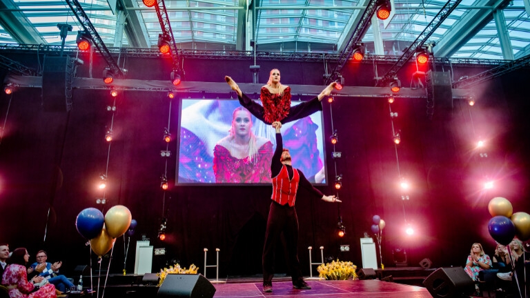 Acrobatiek Duo Rik en Aimee Winnaars HGT