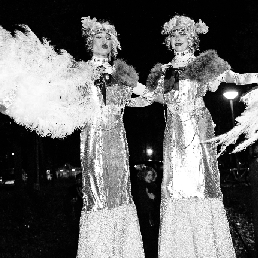 Actor Den Haag  (NL) Roaring Ladies stilt walkers