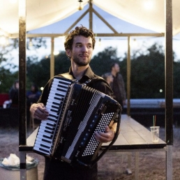 Accordeonist Robin El-Hage