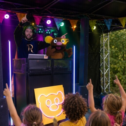 Kindervoorstelling Nijmegen  (NL) Voorstelling + Aansluitende Kinderdisco