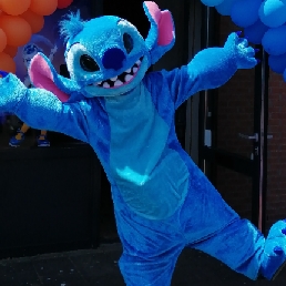 Stitch op bezoek lang