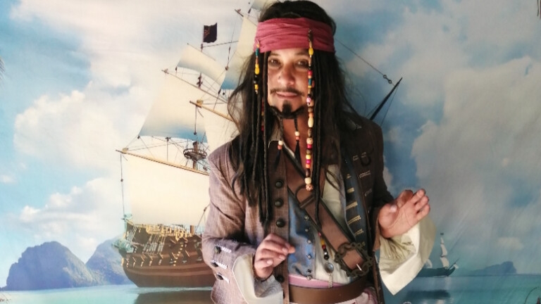 Jack sparrow meet & greet short