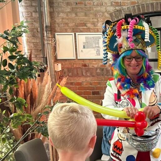 Balloon artist Tilburg  (NL) Clown Essie