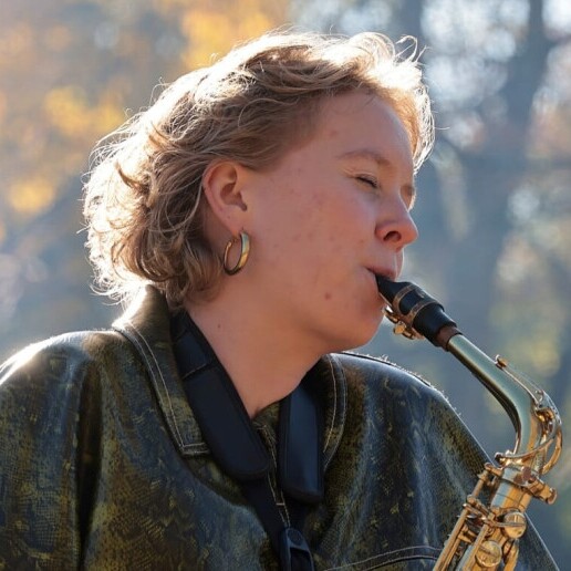 Saxophonist Amsterdam  (NL) Eva on Sax | Live Saxophone Funeral