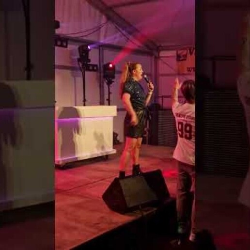 Singer (female) Noordwijk  (Zuid Holland)(NL) Dutch-language singer Nadine