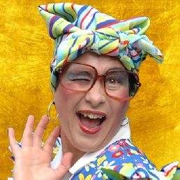 Actor Dongen  (NL) Hanny Housewife Surprise Show!