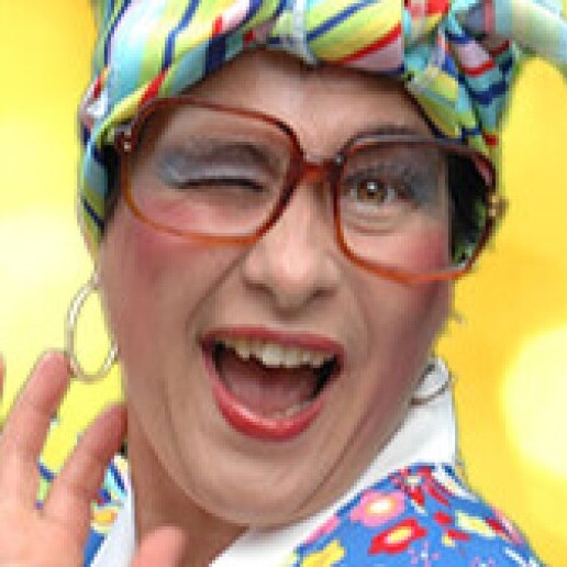 Actor Dongen  (NL) Hanny Housewife Surprise Show!