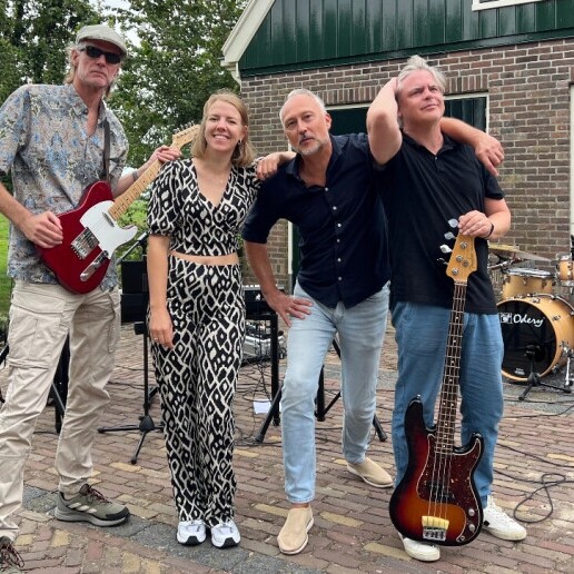 Band Monnickendam  (NL) Lee-Ann cover band ('90s - '20s)