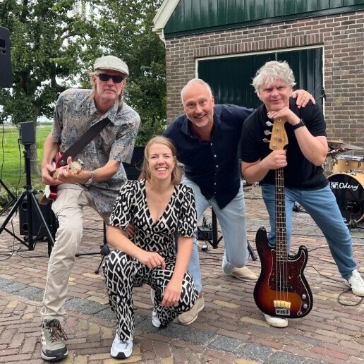 Band Monnickendam  (NL) Lee-Ann cover band ('90s - '20s)