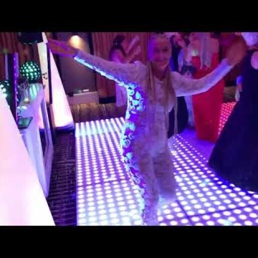 ✨Disco DJ met 20m2 Verlichte Dansvloer✨