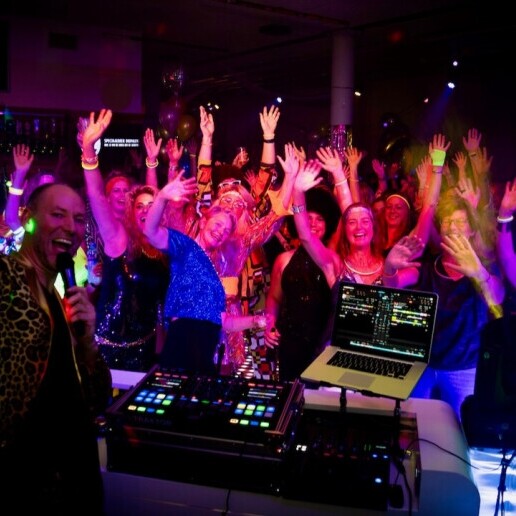 DJ Zwolle  (NL) Blender Style: interactive feestrad+DJ